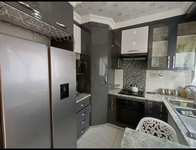 3 BEDROOM HOUSE FOR SALE IN VANDERBIJLPARK CE 2